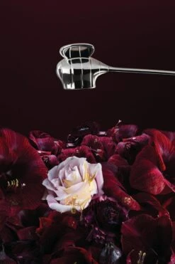 Alessi Bzzz Candle Snuffer -Hay Outlet Store 0002 MW homefragrance summer new A4 3500pxl