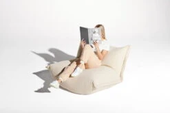 Fatboy The BonBaron Sherpa Lounge Chair, Ecru -Hay Outlet Store 01FATBOY the BonBaron sherpa ecru Masterpiece 01 104941