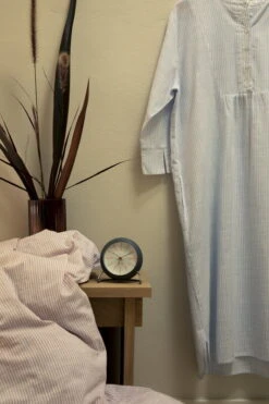 Arne Jacobsen AJ Bankers Table Clock With Alarm, Dark Grey -Hay Outlet Store 2021 43694 02