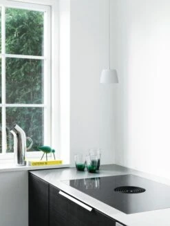 Normann Copenhagen Shorebird, Medium, Green - Black 5 Normann Copenhagen Shorebird, Medium, Green - Black -Hay Outlet Store 2022 Tub Lamp 3 White