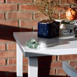 Artek Riihitie Plant Pot B, Small, Blue Gloss -Hay Outlet Store 403Artek iso FV