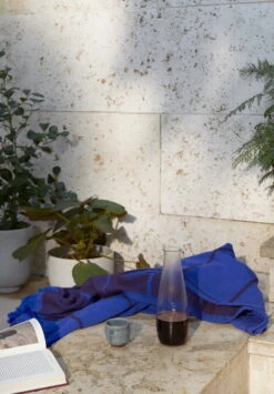 &Tradition Untitled AP10 Throw, 150 X 200 Cm, Electric Blue -Hay Outlet Store ATD Retail 2021 Untitled AP10 Collect Carafe SC62 Planter SC70