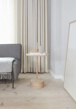 Form & Refine Aymara Plaid, 190 X 130 Cm, Moulinex -Hay Outlet Store Form Refine 19 living room stilk side table oak