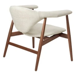 GUBI Masculo Lounge Chair, Oiled Walnut, Eero Special FR 106 -Hay Outlet Store Gubi 2023 B3Q Masculo LoungeChair FullyUpholstered Wood American Walnut Oiled Eero Special FR Dedar 106