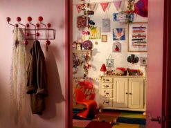 Vitra Zoo Timers Wall Clock, Elihu The Elephant -Hay Outlet Store Hang it all Panton Junior Omar the Owl 224532 master