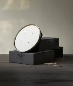 MENU Olfacte Scented Candle, 428 G, Midnight Soak -Hay Outlet Store MENU Olfacte Scented Candle Midnight Soak 3