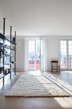 Massimo Copenhagen Rya Rug, Cream -Hay Outlet Store Massimocopenhagen RYA cream environment HR role