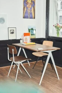 HAY Result Chair, Black - Lacquered Oak -Hay Outlet Store Pyramid Table 01 matt lacquered oak beige frame Result Chair wb lacquer oak seat black base Result Chair smoked wb lacquer oak seat beige base