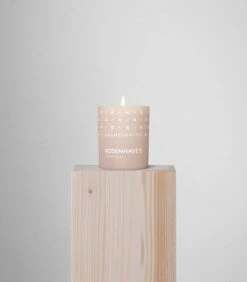 Skandinavisk Scented Candle With Lid, ROSENHAVE, Small -Hay Outlet Store SKANDINAVISK styling 20210 ROSENHAVE 65g