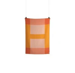 Røros Tweed Syndin Throw, 200 X 135 Cm, Cloudberry -Hay Outlet Store SYNDIN THROW 1955 BACK white