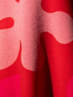 Raawii Teenagers From Mars Blanket, Red - Pink - White -Hay Outlet Store Teenagers From Mars Olimpia Pink CloseUp role