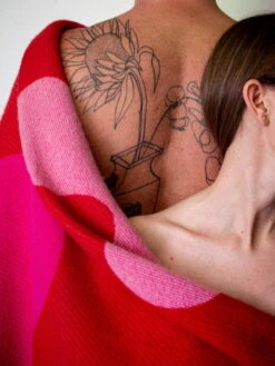 Raawii Teenagers From Mars Blanket, Red - Pink - White -Hay Outlet Store Teenagers From Mars Olimpia Pink Skin 2 role