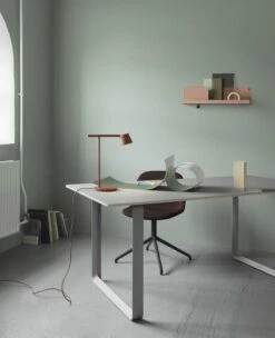 Muuto Compile Bookend, Green-beige -Hay Outlet Store Tip lamp 7070 table compile folded