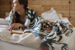 Lapuan Kankurit Kuutamo Blanket, Green - Cinnamon -Hay Outlet Store lapuankankurit kuutamo blanket green cinnamon 2 0